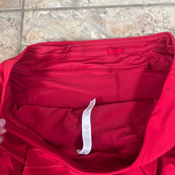 New Lululemon Athletica Vibrant Red Mini Skirt - Picture 5 of 5